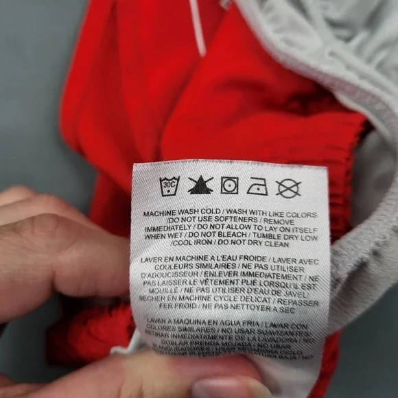 Nike Dri-FIT Tempo Women Red Running Shorts Heart Cross Graphic Small S - Picture 9 of 12